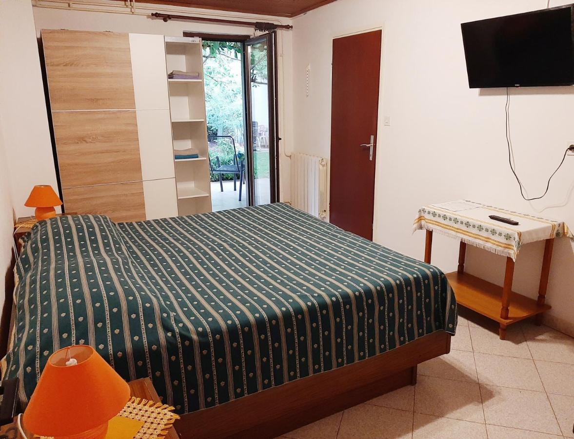 Cvitic Apartments Ρόβινι Εξωτερικό φωτογραφία